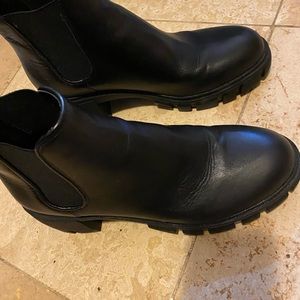 Steve Madden Women's Howler Lugged Chelsea - Size 11